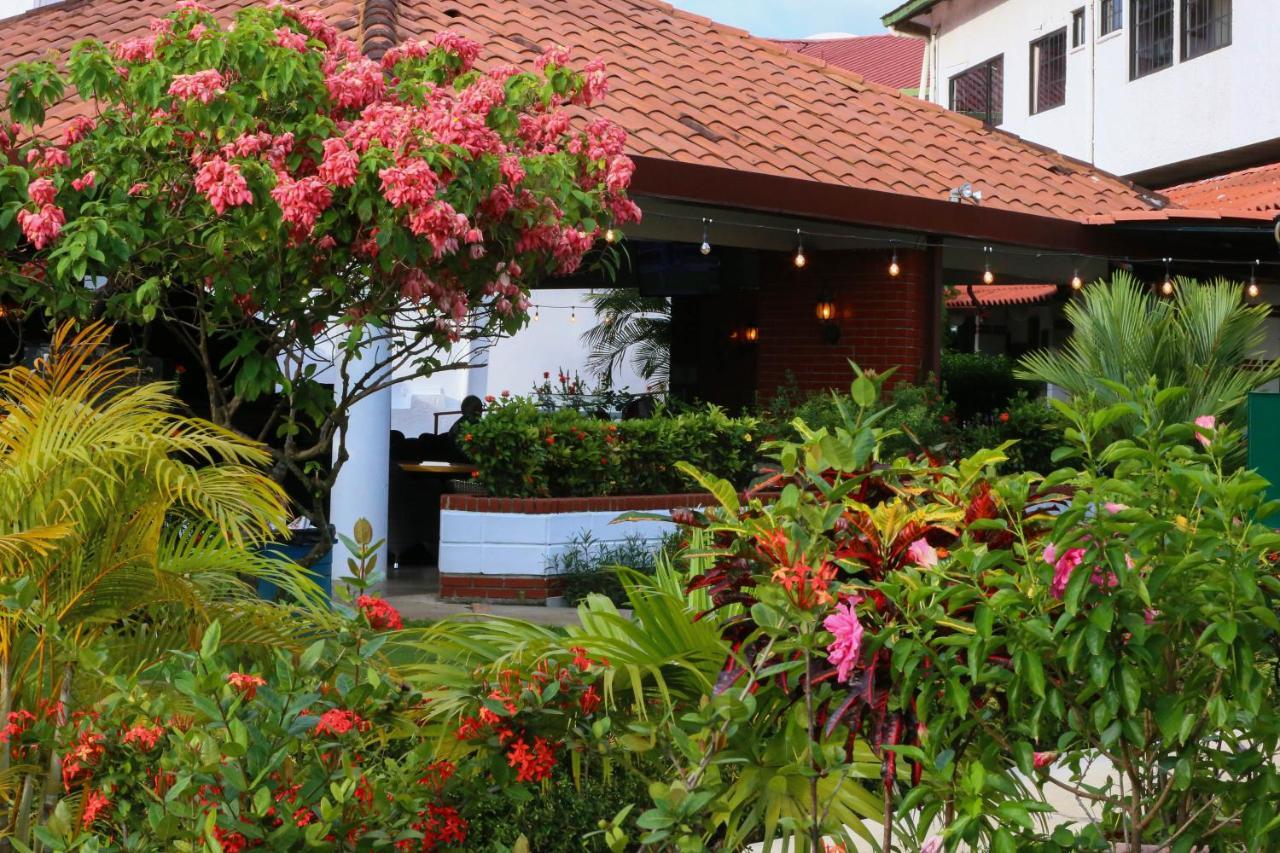 Gran Hotel Nacional David Exteriör bild